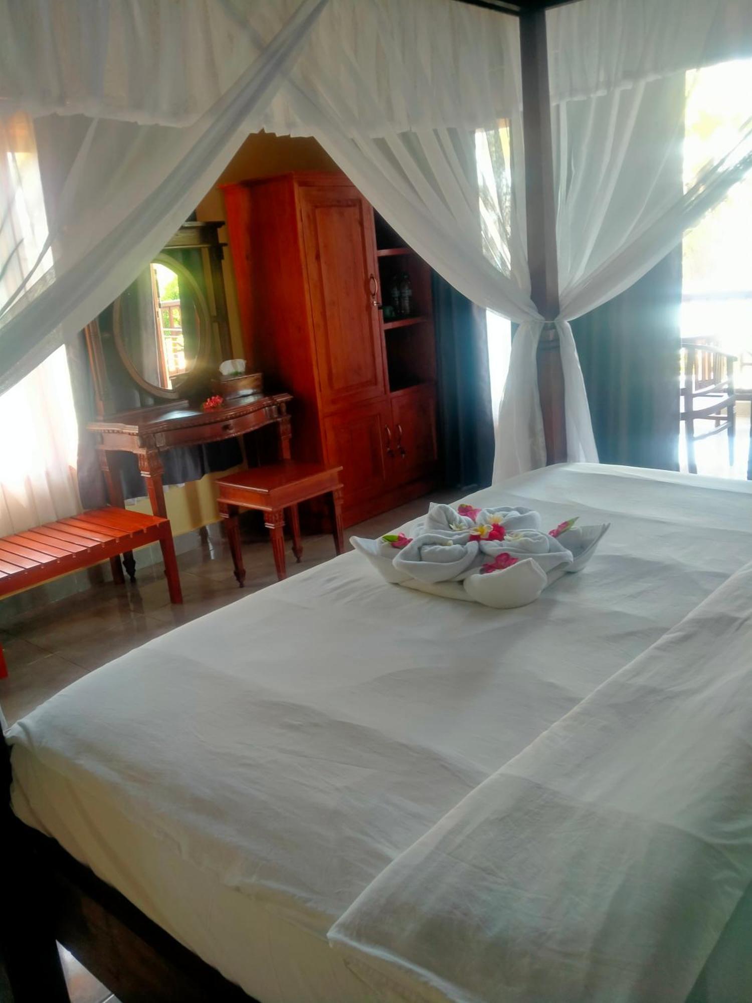 Coral Bay Bungalows Амед Номер фото